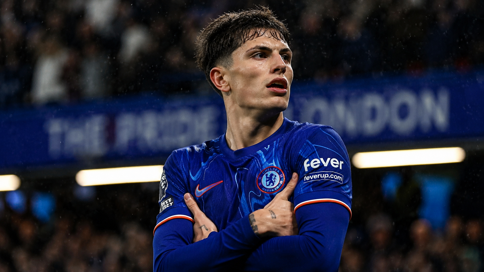 Alejandro Garnacho jubler efter en scoring for Chelsea